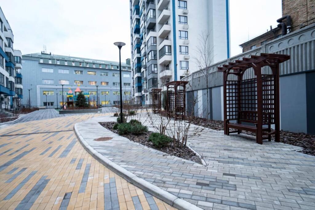 Loft Studio Near Smart Plaza Polytech, Center Kiev Exterior foto