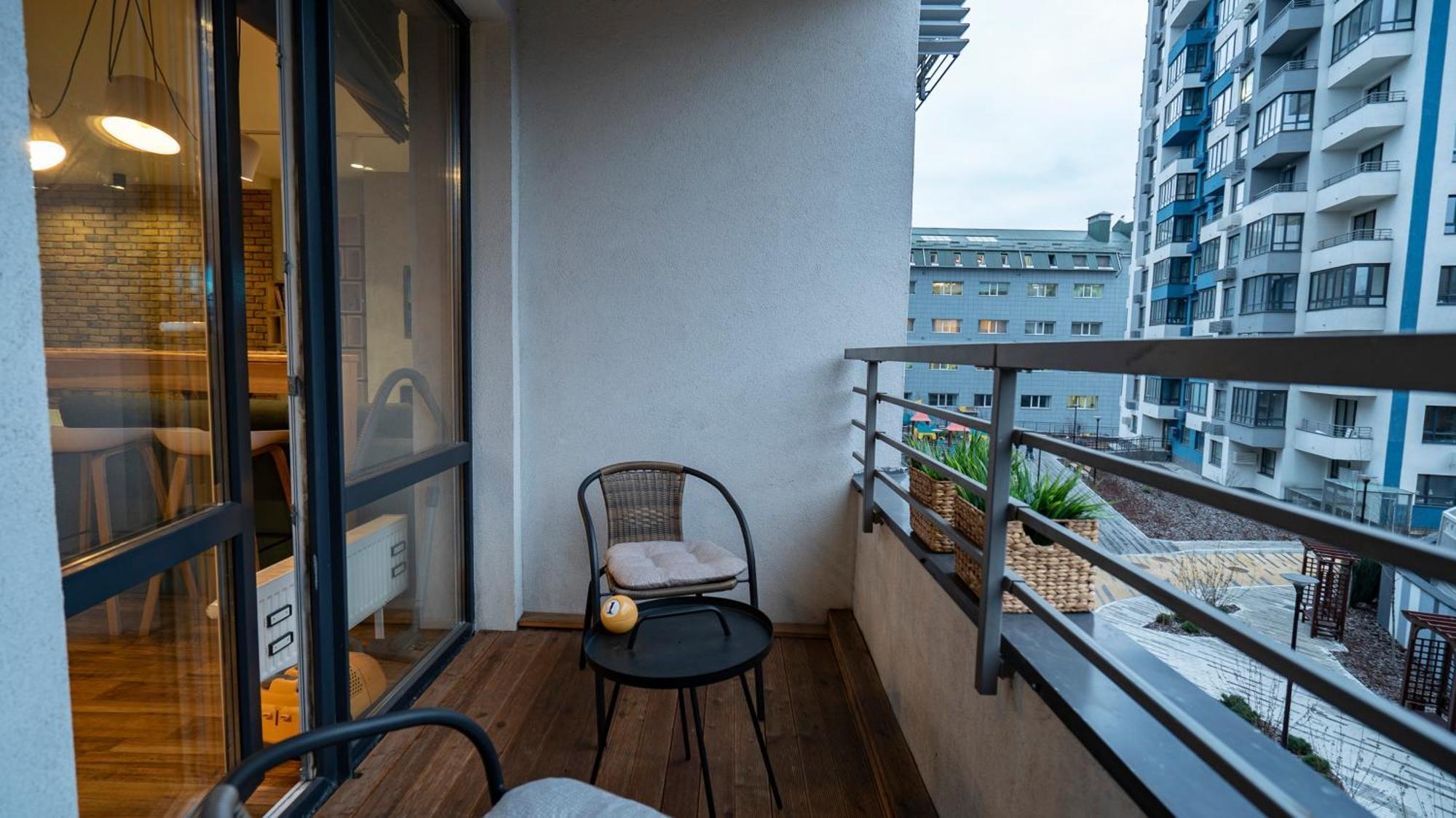Loft Studio Near Smart Plaza Polytech, Center Kiev Exterior foto
